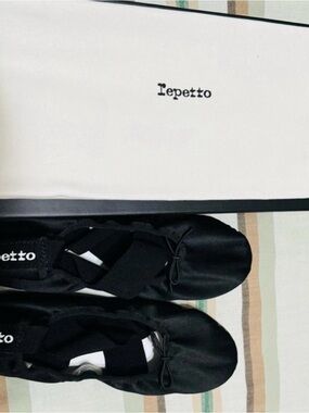 Brand New Repetto Black Satin Ballet Flats